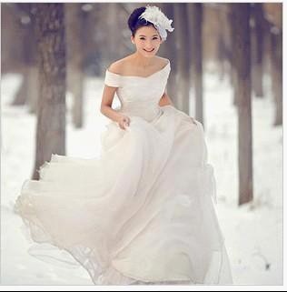 アップヘアに似合うウェディングドレス Eloveparadiseのblog