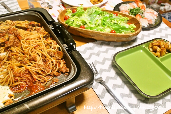 ホットプレートdeミートソースパスタの献立 美味しいごはん