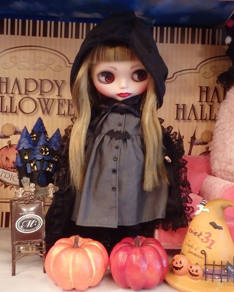 ハニー先生の新作です｜ナオミカスタム用（おでぶちゃん）アウト