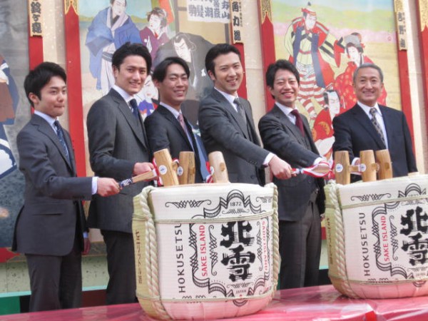 尾上松也 坂東巳之助らで賑やかに初日鏡開き 新春浅草歌舞伎 観劇予報