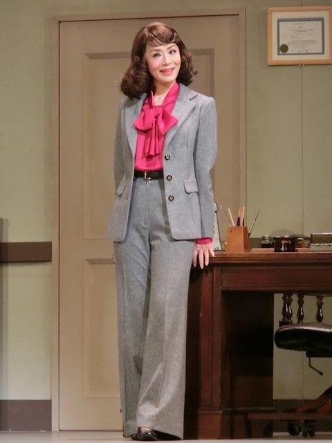 大地真央が年の差恋愛のバリキャリ女性に！ 『40カラット』公開