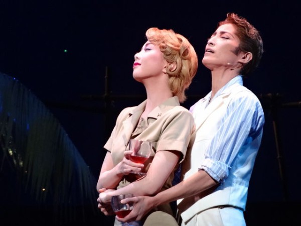 星組公演『南太平洋』レビュー : 宝塚ジャーナル