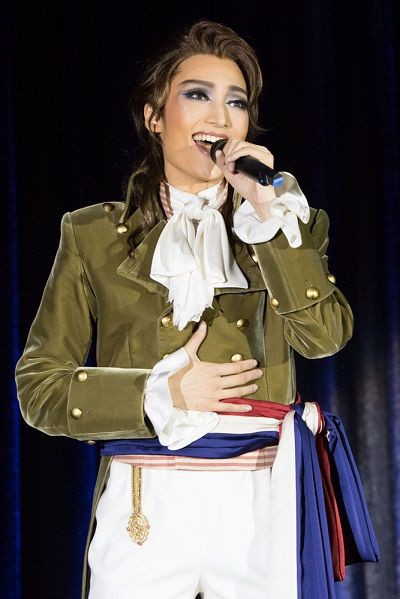 雪組 宝塚 望海風斗　真彩希帆　Blu-ray ひかりふる路 ひかりふる路 ～革命家、マクシミリアン・ロベスピエール