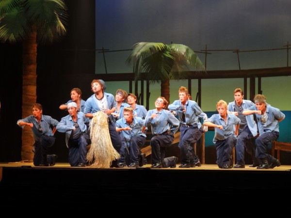 星組公演『南太平洋』レビュー : 宝塚ジャーナル