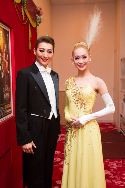 新生月組が一丸となって盛り上げる珠城りょうトップお披露目公演 宝塚