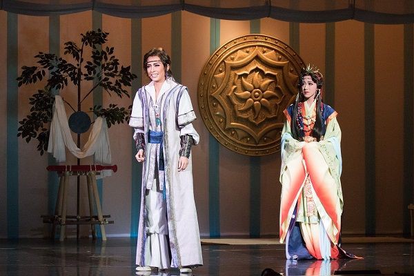 新コンビで贈る宝塚王道の二本立て公演! 宝塚花組公演『邪馬台 新コンビで贈る宝塚王道の二本立て公演! 宝塚花組公演『邪馬台