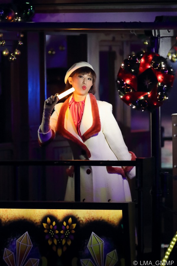 カラー オブ クリスマス ナイトタイム ウィッシュ 2016 Leave Me Alone