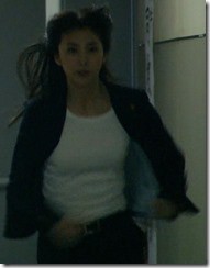 竹内結子 ちょいブスエロおばちゃん 乳首透けたりおっぱいブルンブルン揺らしたりパンツみせたり 画像 芸能人ヌード エロ画像