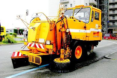 路面清掃車とは 重機買取のイロハ 高価買取で管理費の軽減を