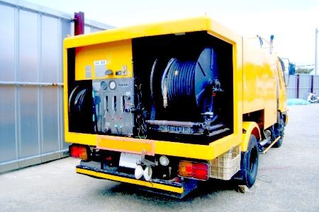 高圧洗浄車とは 重機買取のイロハ 高価買取で管理費の軽減を