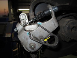 極低速時 後方よりキーキー音 その原因は フィアットムルティプラ ユーロファクトリー通信