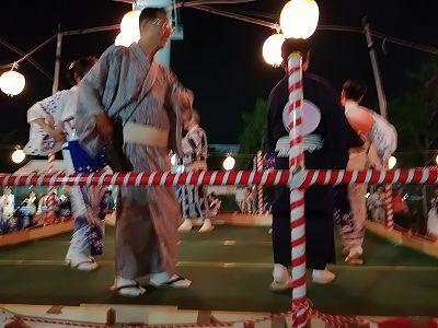 高ヶ坂団地の盆踊り大会ではほぼ全曲踊りました18 09 01 町田市議会議員 吉田つとむはインターネットを武器とする 高ヶ坂団地の盆踊り大会ではほぼ全曲踊りました18 09 01 町田市議会議員 吉田つとむはインターネットを武器とする