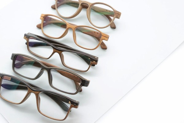 HERRLICHT ヘアリヒト 木製メガネ ドイツ製 HERRLICHT ヘアリヒト 木製メガネ ドイツ製