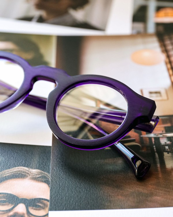 色で遊ぶ、形で語る、マットで締める。」 【Jacques Durand