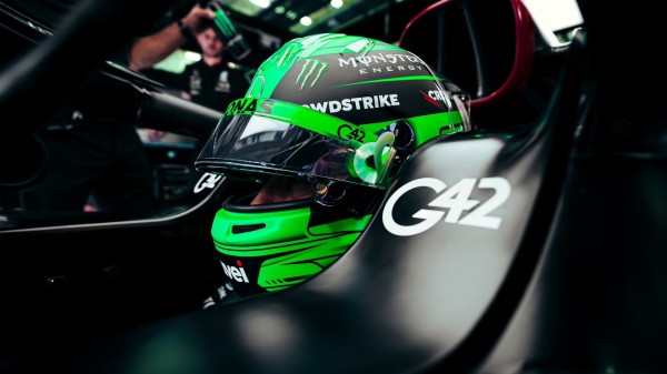 爆買いしたい ジョージラッセル 高品質 送料込み 海外 2023 実用レーシング F1 F1