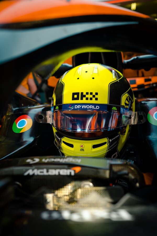 ランド・ノリス 2023年F1ヘルメット写真 : F1通信jp