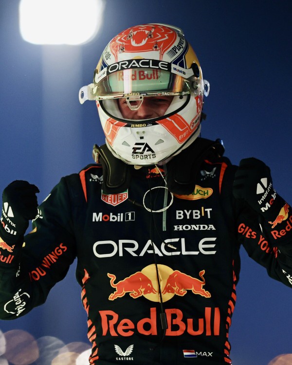 マックス・フェルスタッペン 2023年F1ヘルメット写真 : F1通信jp