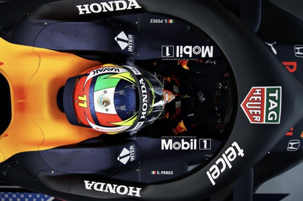 2021 レッドブル ホンダ F1 セルジオ ペレス 1/2 ヘルメット 2021