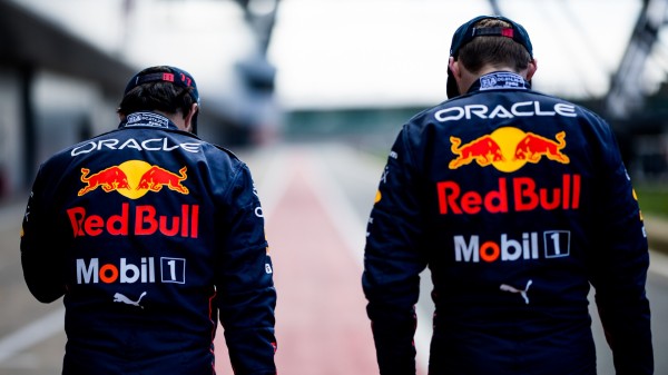 マックス・フェルスタッペン 2022年F1ヘルメット写真 : F1通信jp マックス・フェルスタッペン 2022年F1ヘルメット写真 : F1通信jp