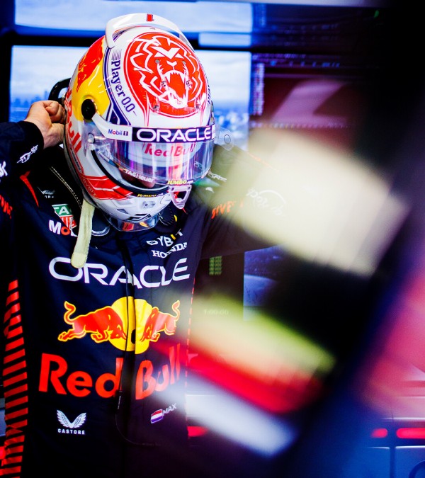 マックス・フェルスタッペン 2023年F1ヘルメット写真 : F1通信jp マックス・フェルスタッペン 2023年F1ヘルメット写真 : F1通信jp