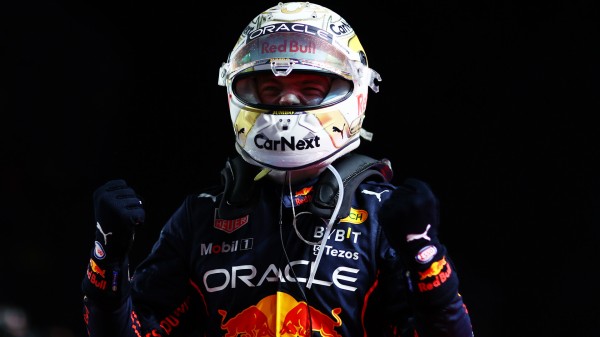 マックス・フェルスタッペン 2022年F1ヘルメット写真 : F1通信jp マックス・フェルスタッペン 2022年F1ヘルメット写真 : F1通信jp