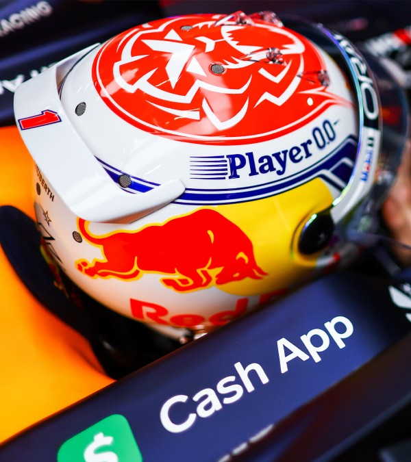 マックス・フェルスタッペン 2023年F1ヘルメット写真 : F1通信jp マックス・フェルスタッペン 2023年F1ヘルメット写真 : F1通信jp