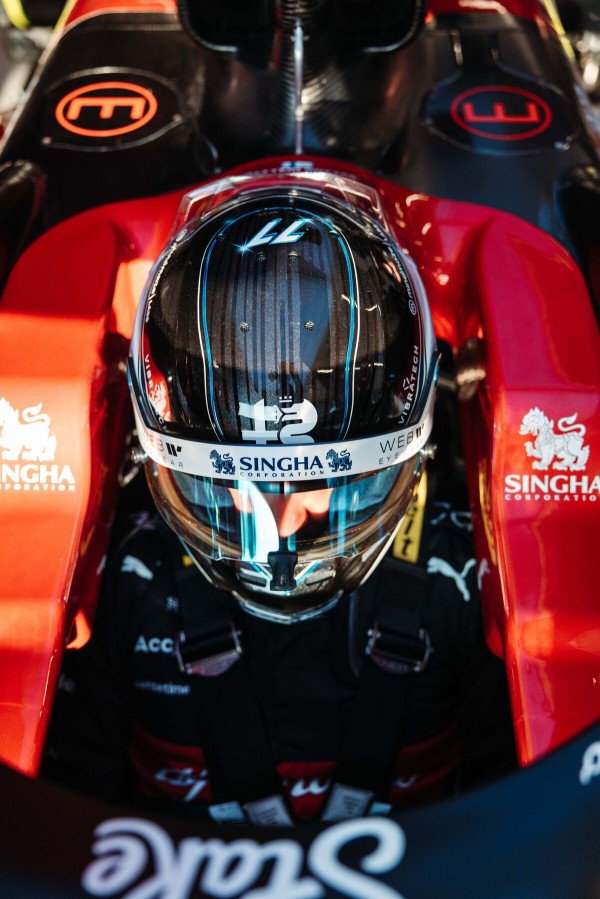 ヴァルテリ・ボタス 2023年F1ヘルメット写真 : F1通信jp