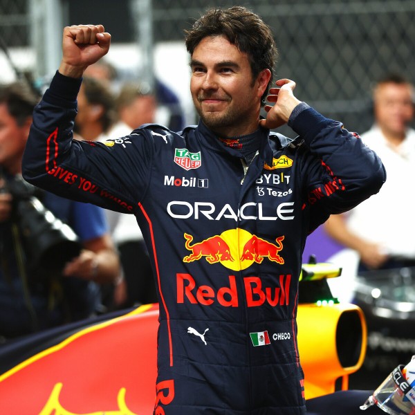 セルジオ・ペレス 直筆サイン入りフォト（2022年フォト