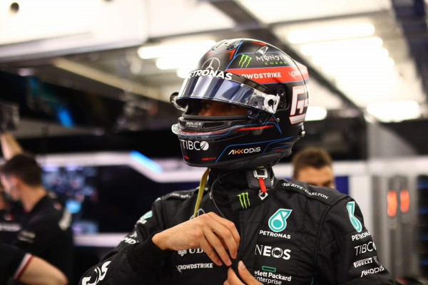 ジョージ・ラッセル 2022年F1ヘルメット写真 : F1通信jp ジョージ・ラッセル 2022年F1ヘルメット写真 : F1通信jp