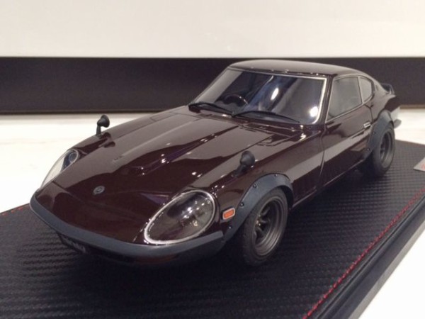 イグニッションモデル 1/18 Nissan Fairlady Z-G (HS30) Maroon