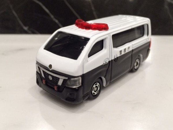 トミカ 非売品 日産 NV350 キャラバン パトロールカー - メルカリ