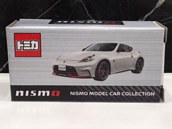 日産特注トミカ 日産 フェアレディZ NISMO Briliant White Pearl : FAIRLADY Z fan