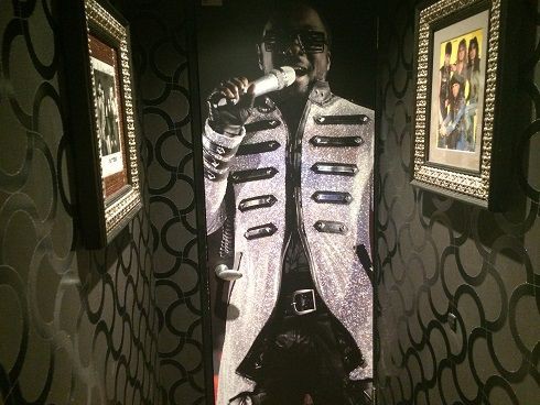 ハードロックカフェ 東京 (HARD ROCK CAFE TOKYO) : 東京刺激クラブ