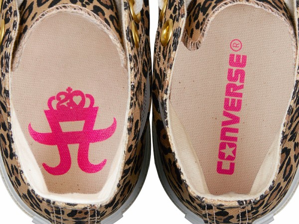 【値下不可】浜崎あゆみ　converse コラボスニーカー hamasakiayumi-converse_002.jpg