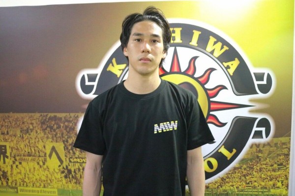 柏レイソル江坂任が浦和レッズに完全移籍ｷﾀ ﾟ ﾟ Footballnet サッカー2chまとめ