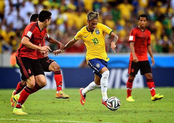 ブラジル代表の試合は無音で見る サッカーが上手くなるために