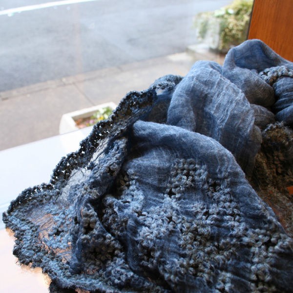 ファリエロサルティ Faliero Sarti Bloom ブルー刺繍ストール H.P 