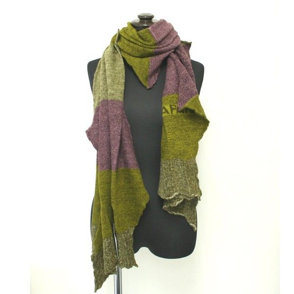 Butapana ブタパナ ボーダーマフラー セレクトショップ ファムのファッションコーディネート