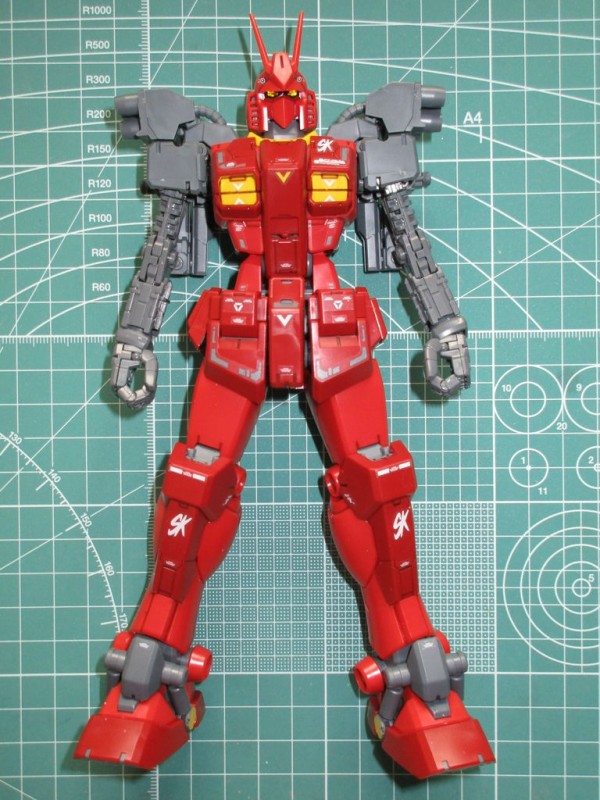 店舗・通販 MG 1/100 ガンダムアメイジングレッドウォーリア | artfive