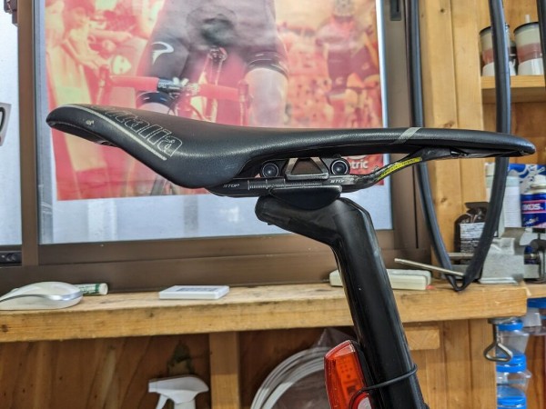 SQlab 612?ergowave s-tube自転車サドル 通販