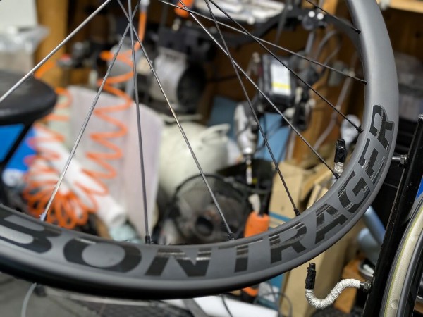 ボントレガー　Aeolus Elite 35 TLR カーボンホイール　ディスク ホイール Bontrager Aeolus Elite 35 Disc TLR（ボントレガー