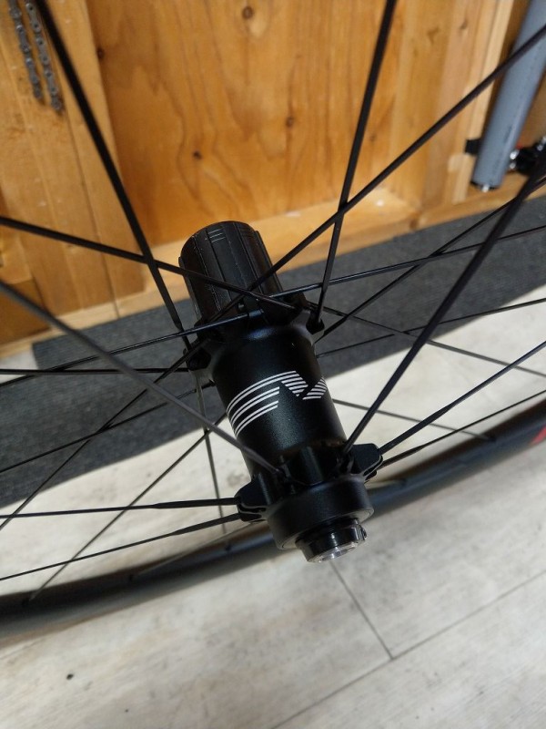 ほぼ画像】2019 BH ULTRA EVO 38カーボンチューブレスレディ ホイール