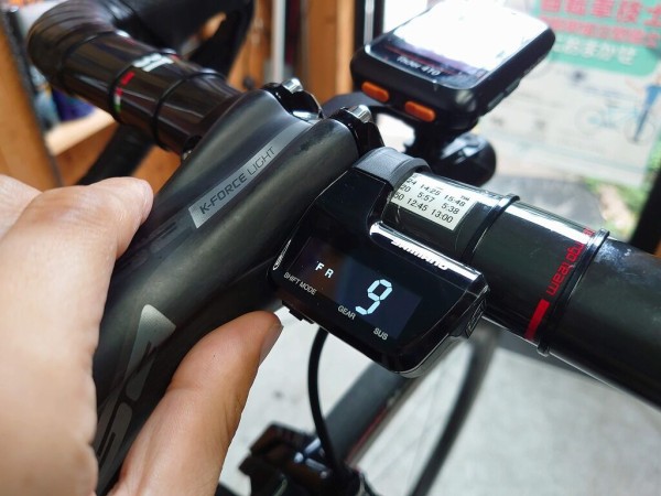 SHIMANO - SHIMANO シマノ SC-MT800 Di2 ディスプレイ Di2のインフォメーションディスプレイ SC-MT800、何がそんなに