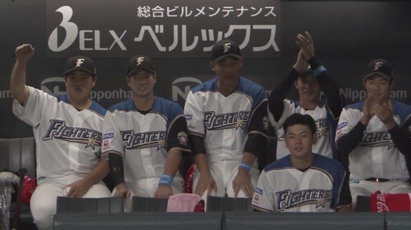 日ハム ベンチ内の距離が近すぎるｗｗｗｗｗｗｗｗ ファイターズ王国 日ハムまとめブログ