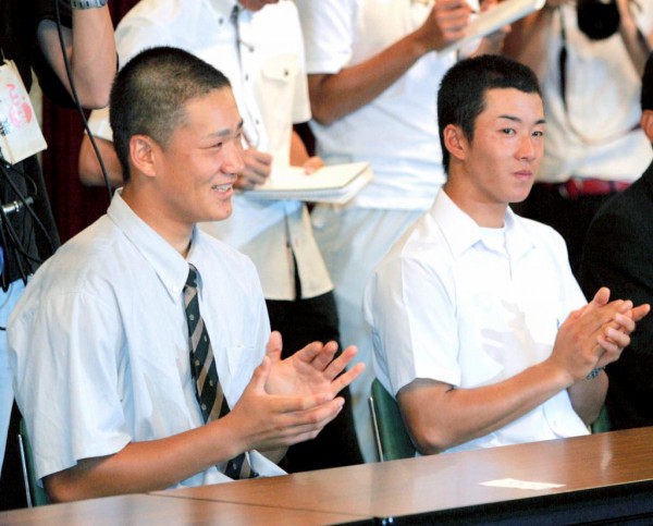 田中将大ら同級生が 大出世 虚しく響く斎藤佑樹の ハンカチ世代 という呼称 ファイターズ王国 日ハムまとめブログ 田中将大ら同級生が 大出世 虚しく響く斎藤佑樹の ハンカチ世代 という呼称 ファイターズ王国 日ハムまとめブログ