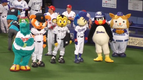 ぶっちゃけ12球団で一番ユニフォームがかっこいいのって ファイターズ王国 日ハムまとめブログ