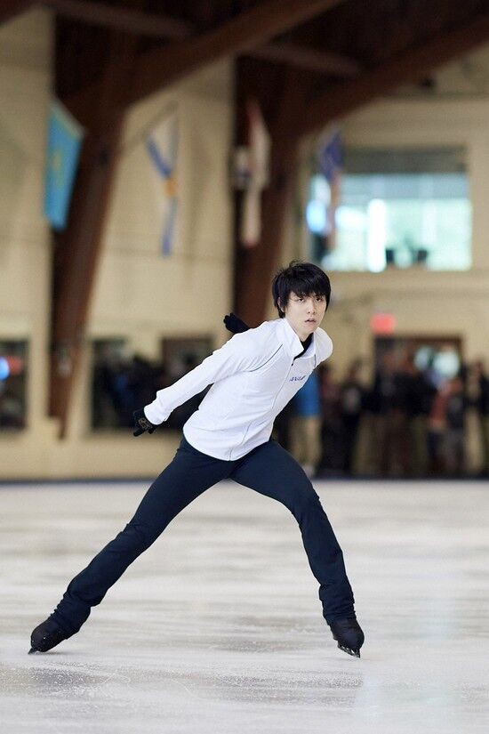 羽生結弦 秋に寄せて 朝にふさわしい美しい画像 フィギュアスケート総合ニュース