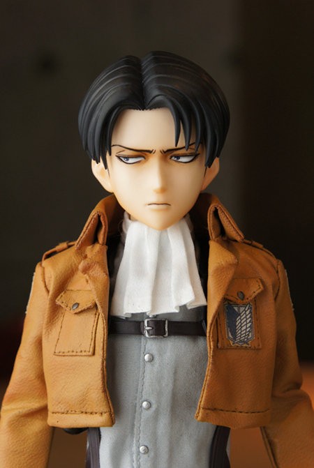 メディコムトイ RAH 進撃の巨人 リヴァイ 私服Ver. フィギュア Amazon | 進撃巨人 リヴァイ(私服ver) フィギュア RAH