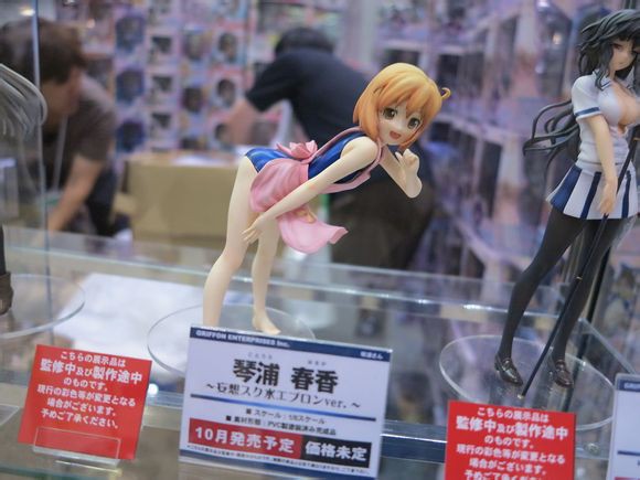 C84でグリフォン 琴浦春香 妄想スク水エプロンver フィギュアのデコマスが公開 Figure News