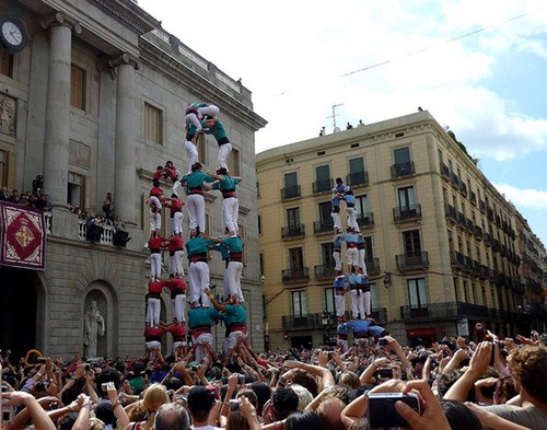 組体操とは格が違う スペインの人間タワー祭り La Merce フィストリア